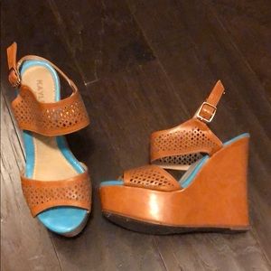 kayleen wedges
